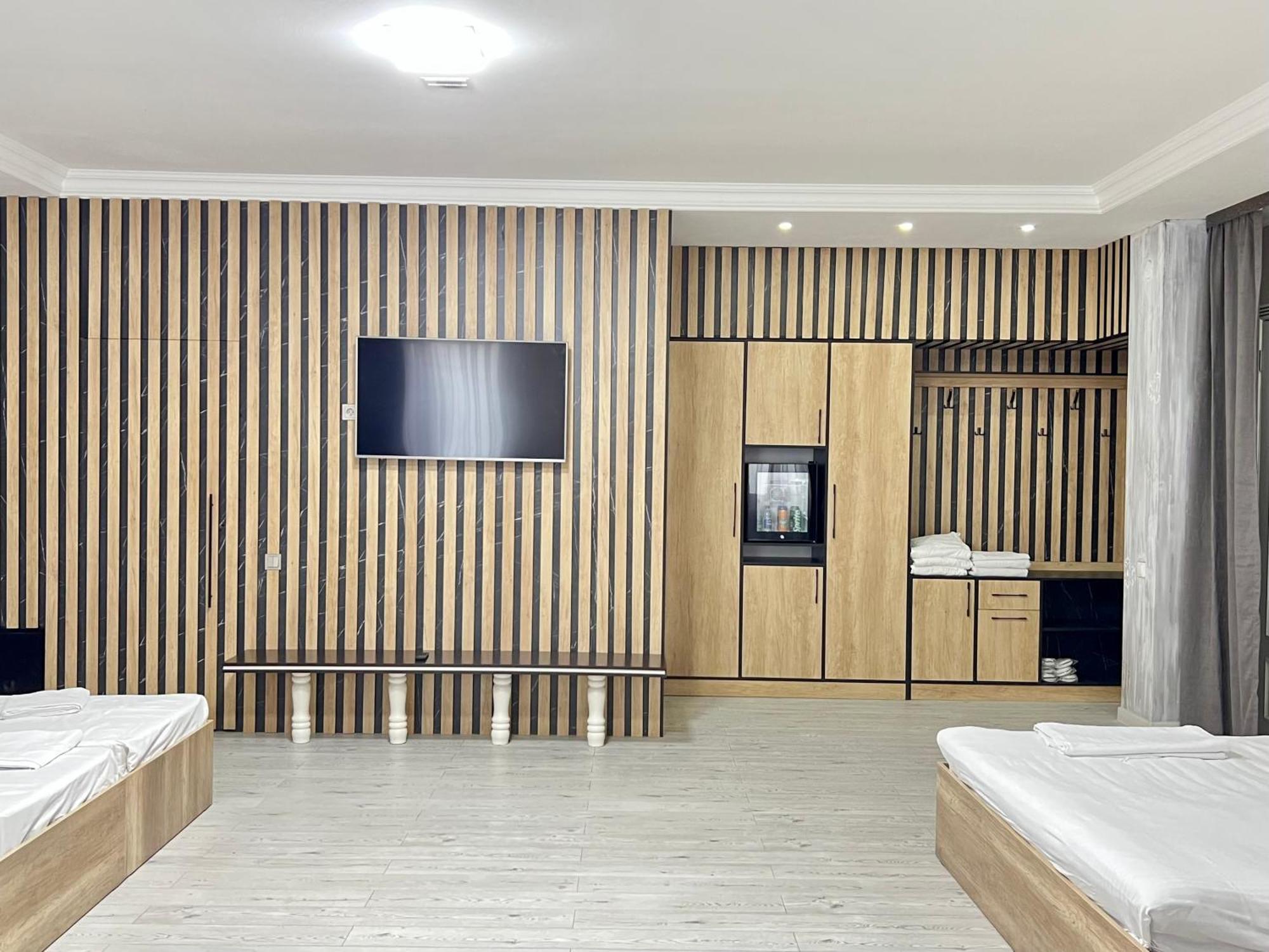 Dostar Inn Shymkent Esterno foto