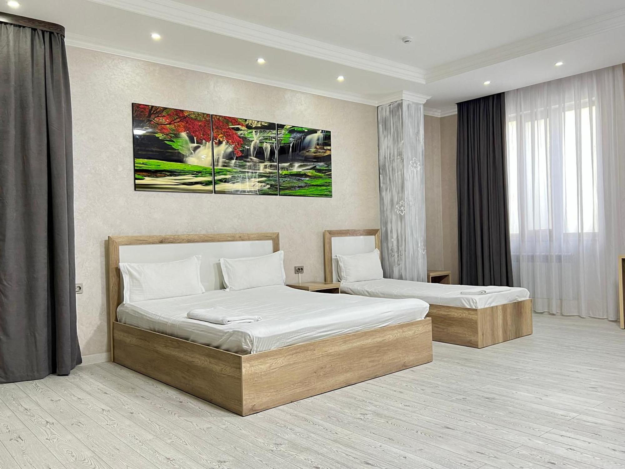 Dostar Inn Shymkent Esterno foto